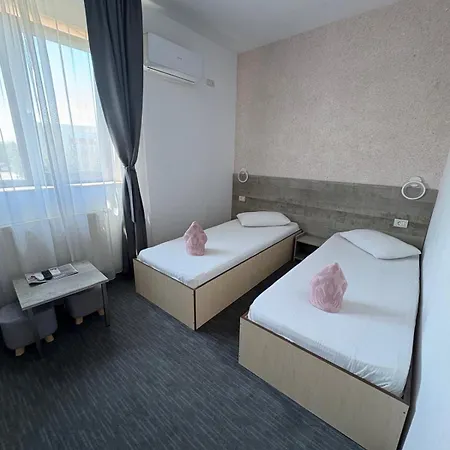 Hotel Minion *